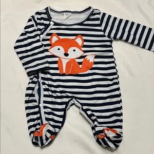 “ Bundle 10/$13” SHEIN newborn Navy and White Striped Fox footed sleeper